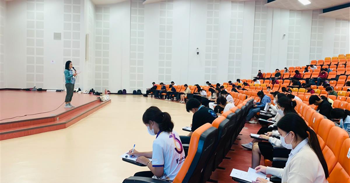 ศูนย์ภาษา คณะศิลปศาสตร์ จัดการทดสอบวัดความรู้ภาษาอังกฤษโดยข้อสอบศูนย์ภาษา (UP-STEP) รอบธันวาคม 2566 สำหรับนิสิตระดับปริญญาตรี